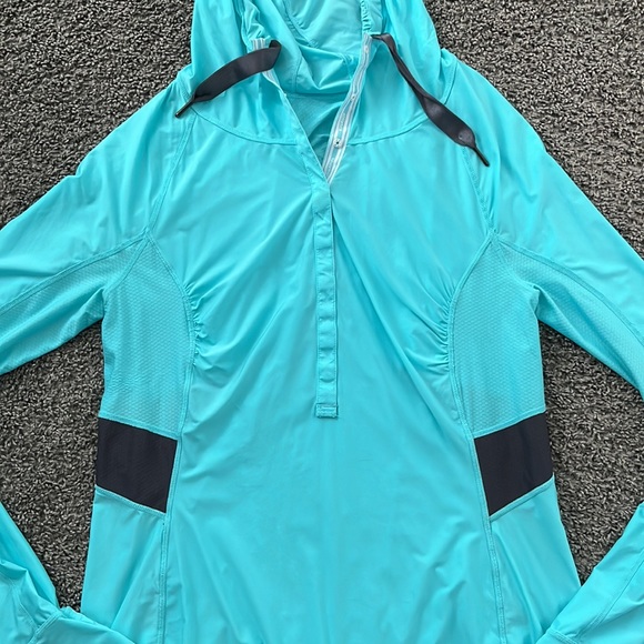 Lululemon pullover running jacket - Picture 2 of 8